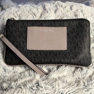 Michael Kors Black & Gray Wallet Wristlet